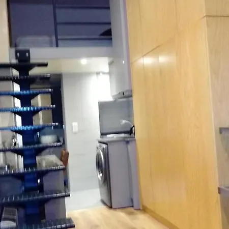 מלון Studio Centre *